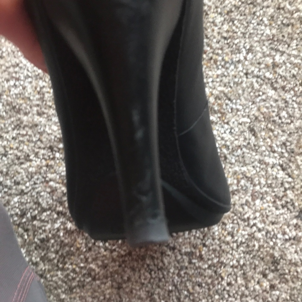Coach heels. - Picture 7 of 7